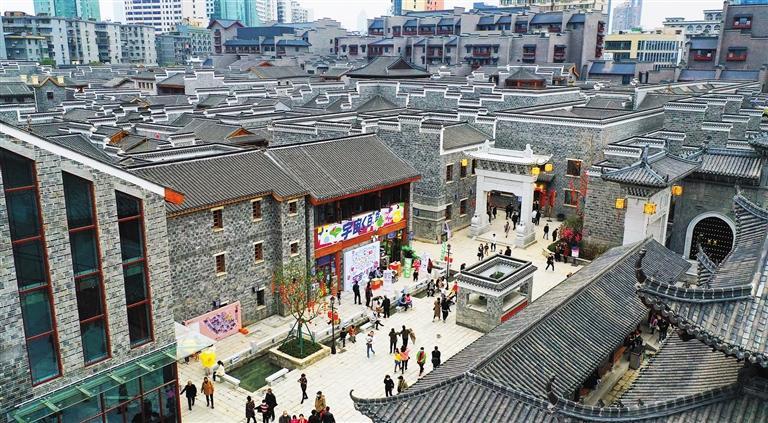 优化城市功能布局,优化提升中心城区功能