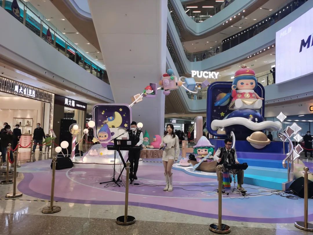 大型商场纳客，新商圈崛起，“老四方”突围