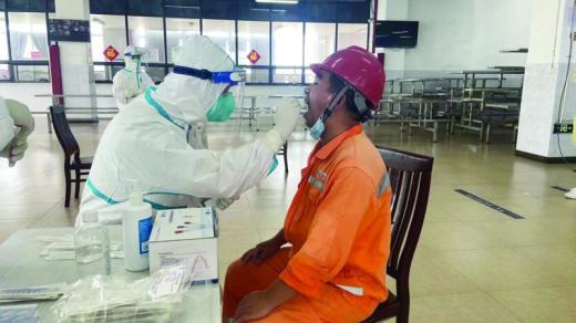 元旦特别报道｜坚守白衣执甲待春归