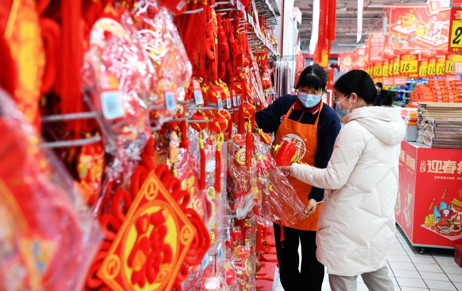 一个中国家庭的年货记忆：从“买不到”到“有的是”