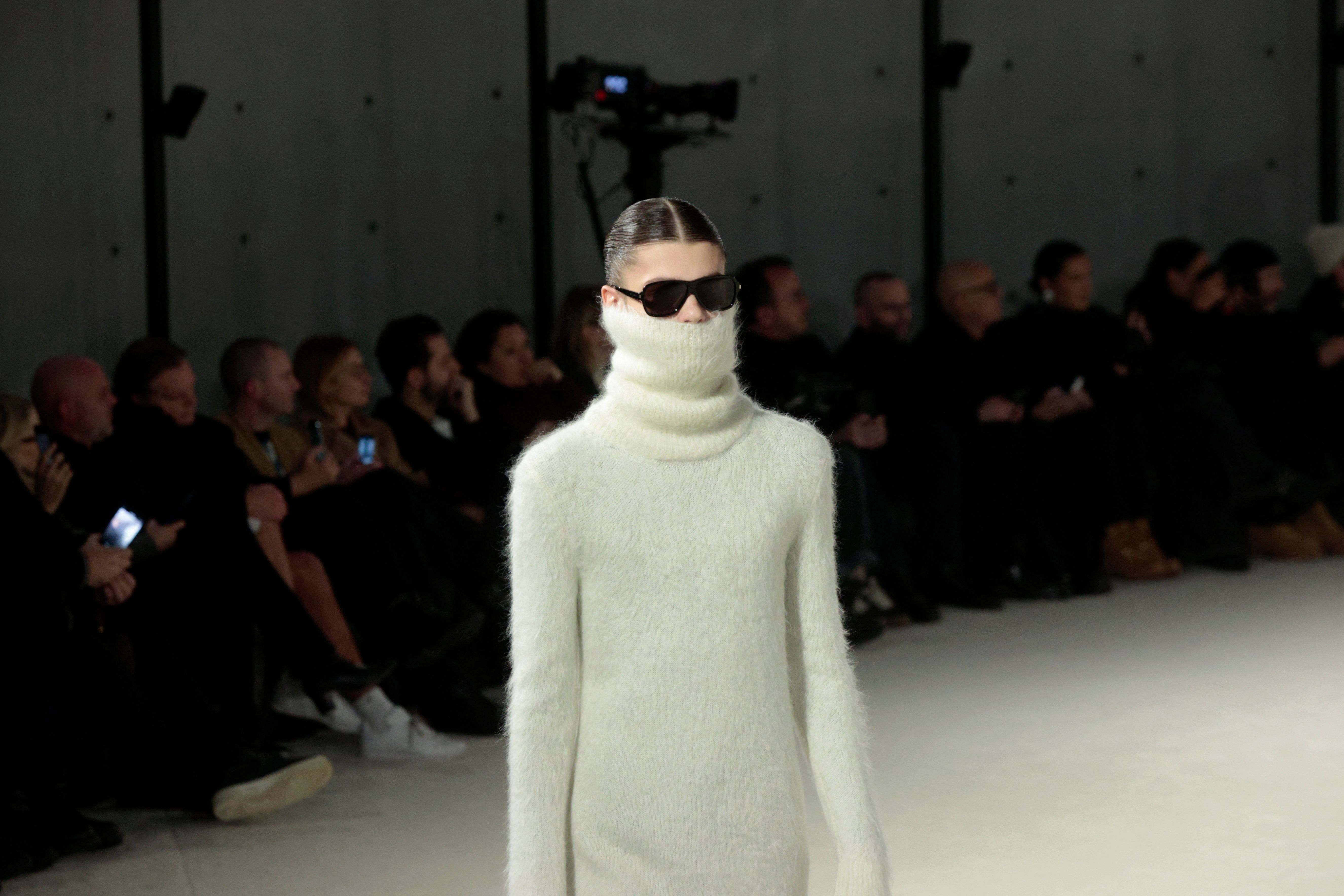 圣罗兰巴黎时装周男装,巴黎时装周圣罗兰男装