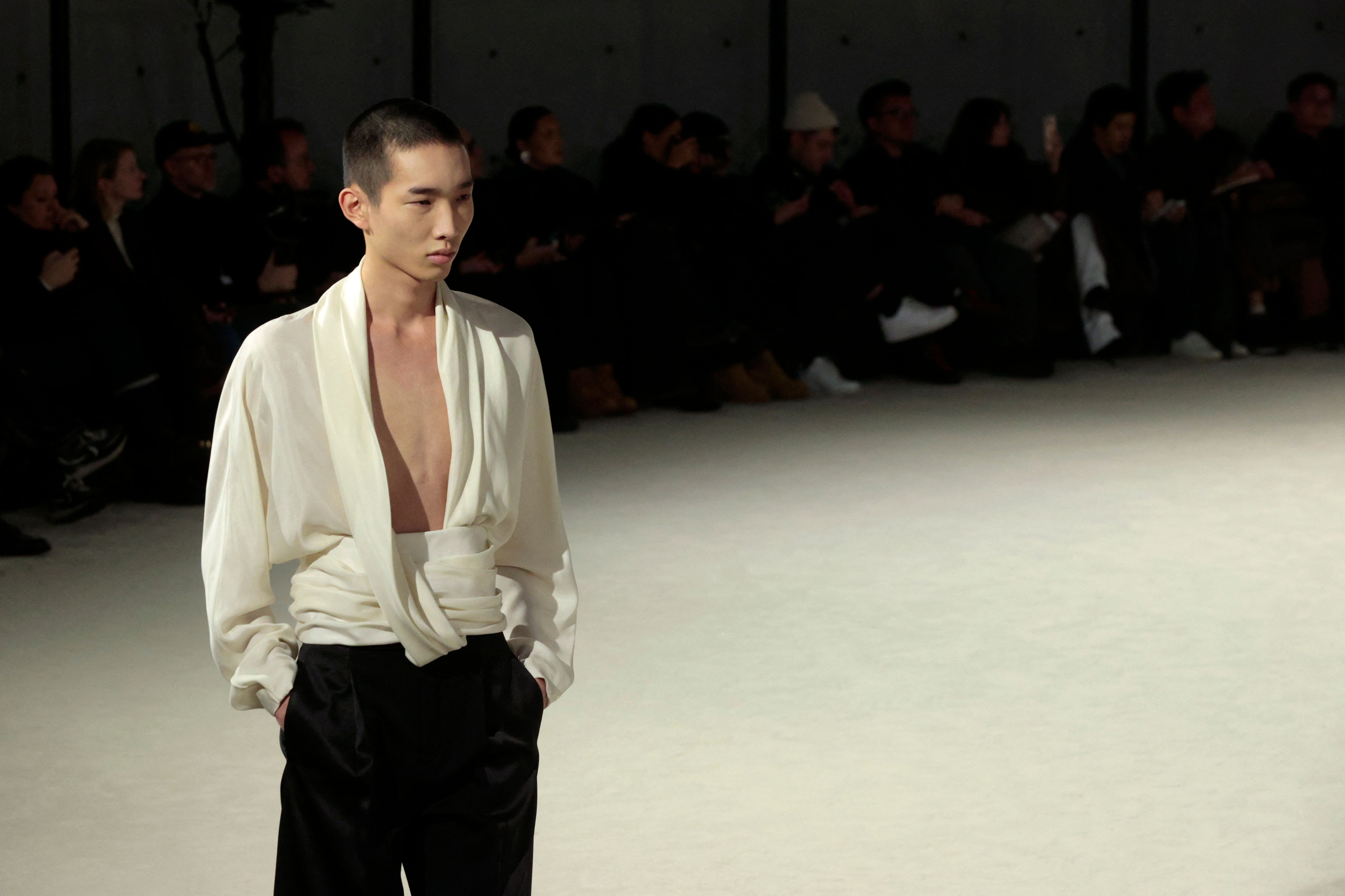 圣罗兰巴黎时装周男装,巴黎时装周圣罗兰男装