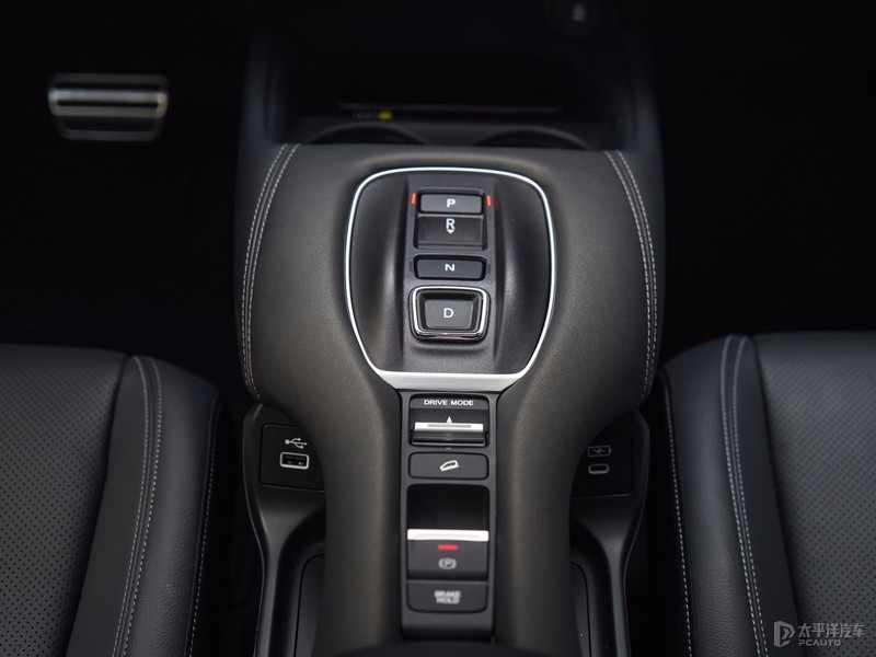 本田ZR-V致在e:HEV正式上市售价17.99-22.89万元