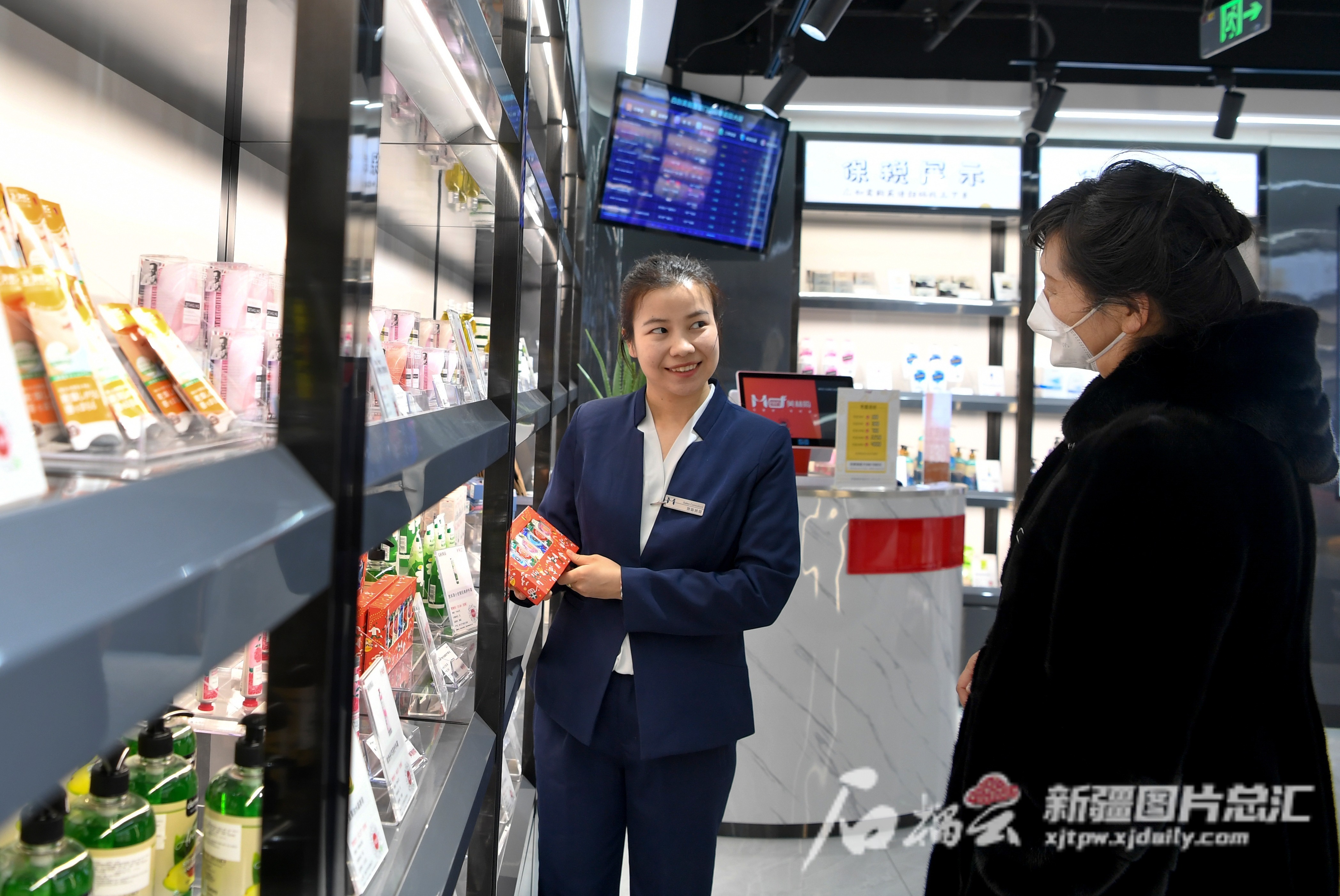 跨境电商独立站上万单,跨境电商近几年交易数据