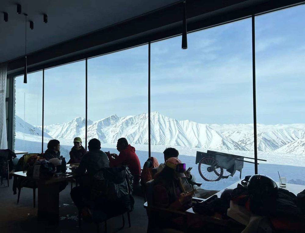 一个职业滑雪能赚多少,滑雪行业怎么赚100万