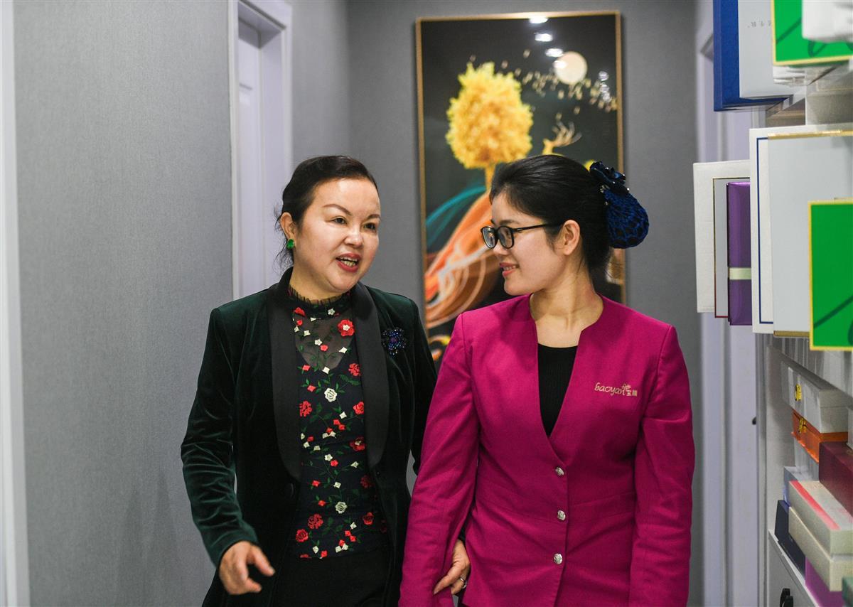 天南海北江夏人⑭|熊瑶：农家女发现“美丽商机”，深耕美业创立个人连锁品牌