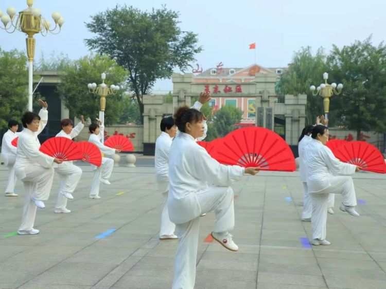 高新创城四宝山答卷之文明应用题