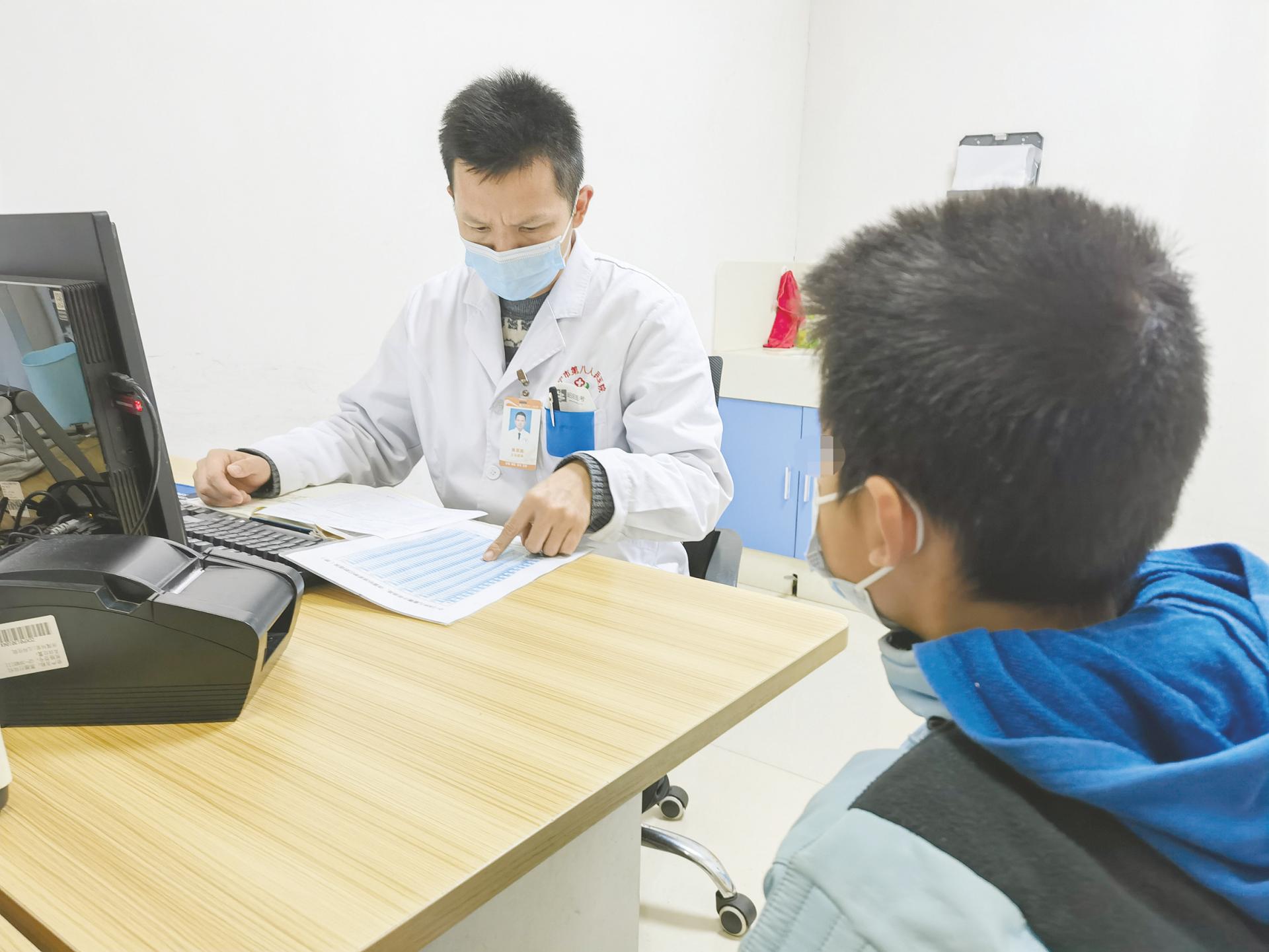 过度美化盲目拔高,蜻蜓点水浅尝辄止盲目拔高