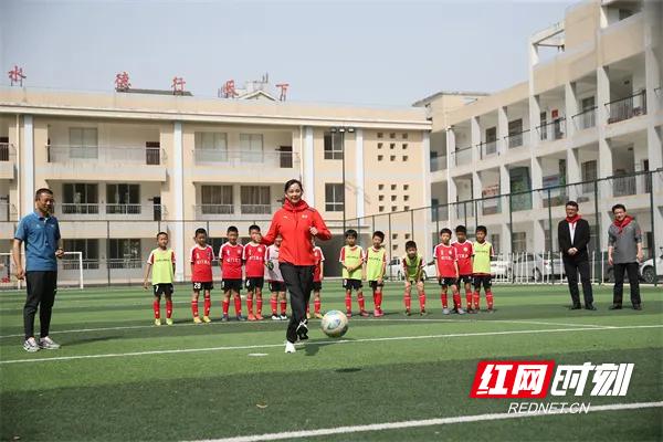 缁胯尩閫愭ⅵ娲诲姩,缁胯尩閫愭ⅵ