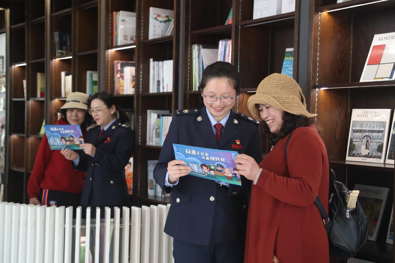 五莲税务：春风入山城税宣再相约