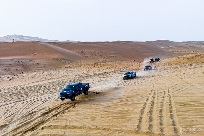 乌兰布和沙漠猛禽翻车后续,福特f-150猛禽图解