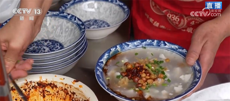 美景加美食推荐,四川乐山旅游发展