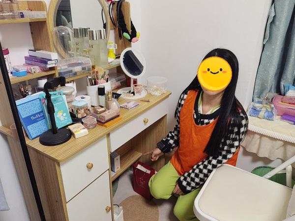 偷闺蜜手镯为男友买手机,一女子偷闺蜜金手镯给男友买手机