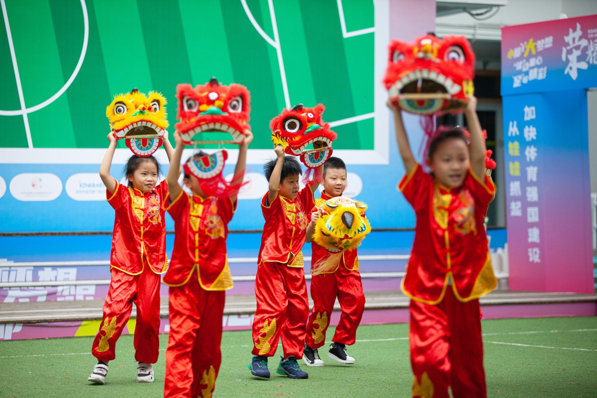 幼儿园足球嘉年华圆满结束,幼儿园足球嘉年华活动方案