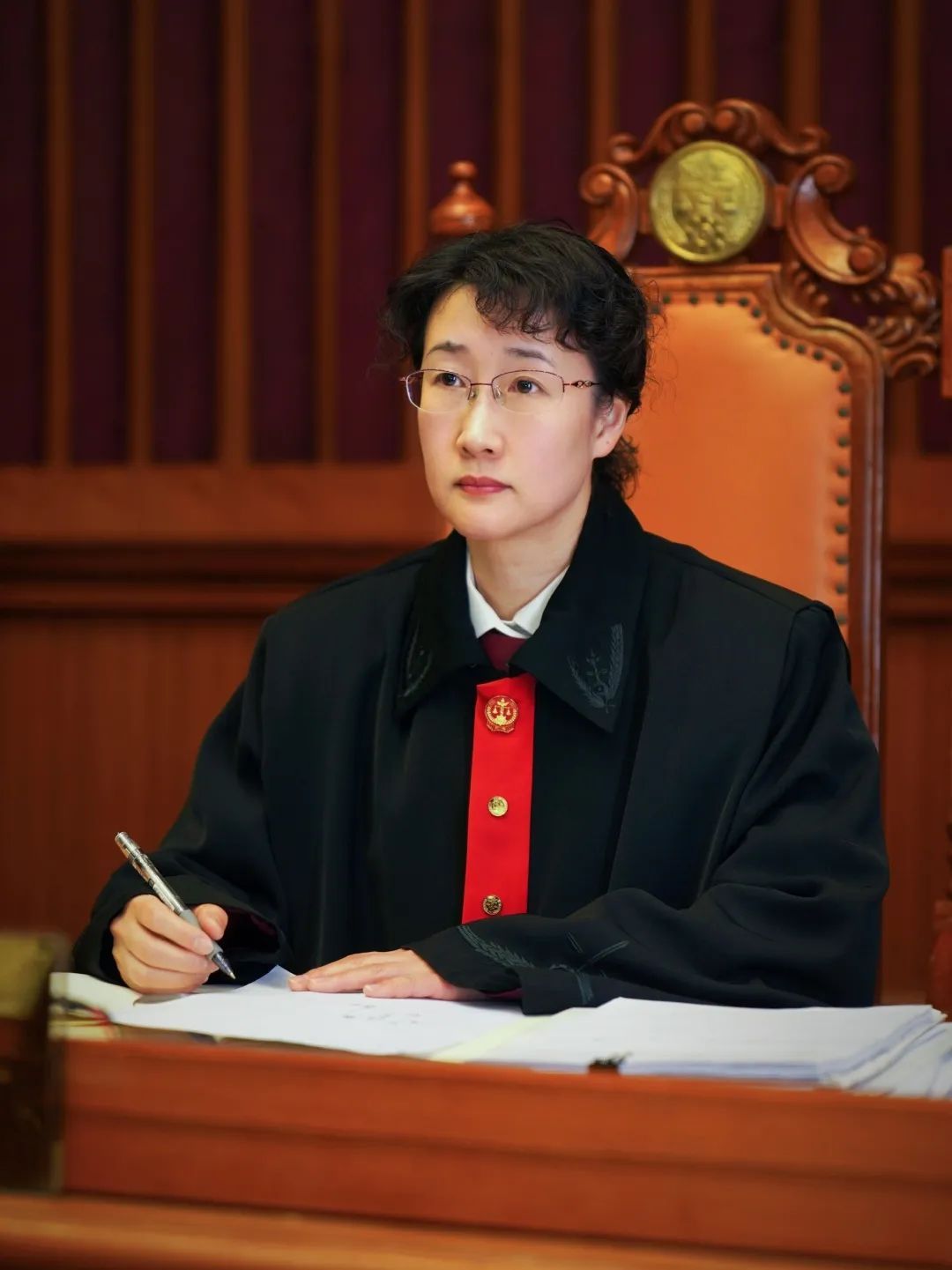 退休后劳动有争议该怎么办,退休后再工作受劳动法保护吗