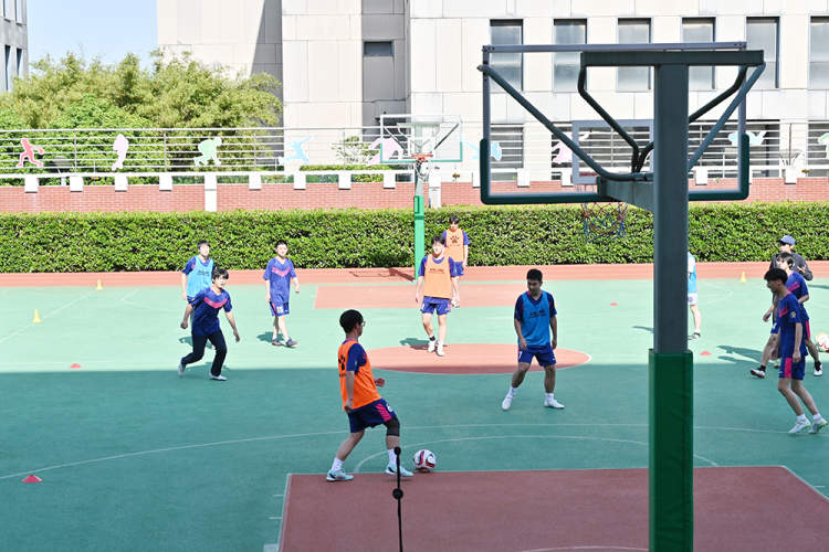 让中职校园澎湃起足球激情，上海举行校园足球（中职组）联动教研活动