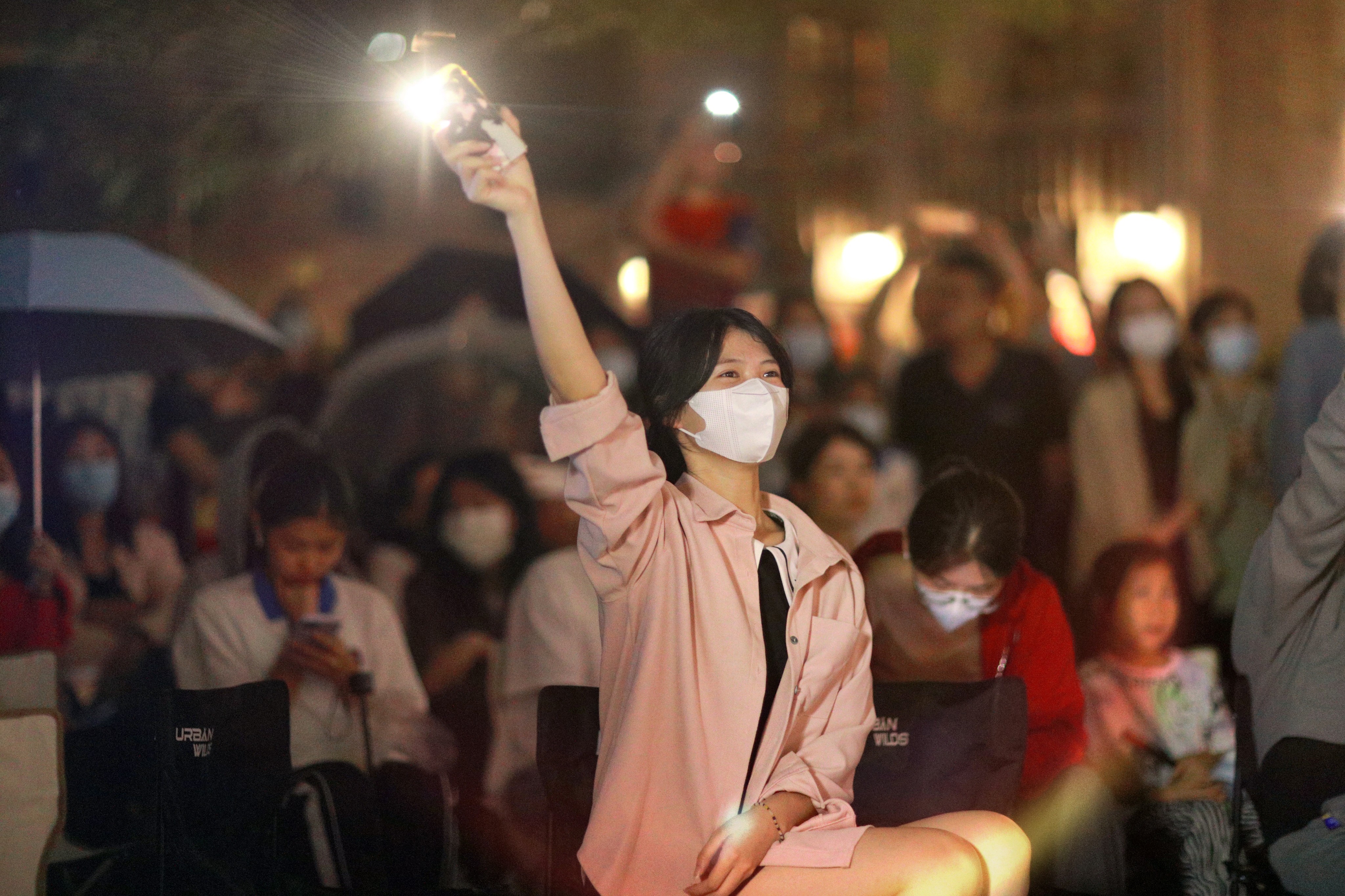 南山夜未央丨篮球“源力”拦不住，古城夜泛新乐声