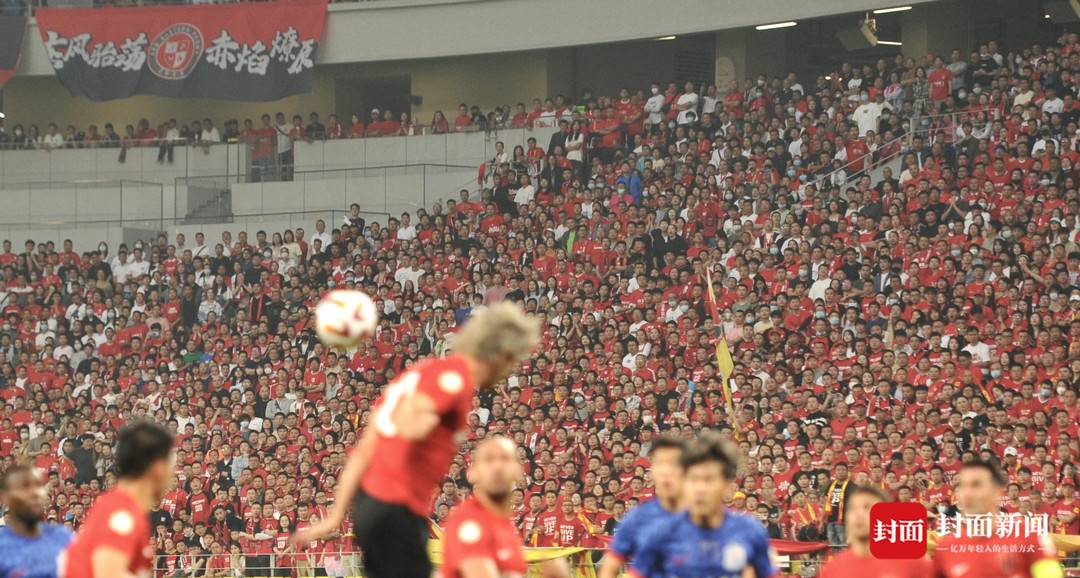 凤凰山评论|一票难求!成都球市为什么这么火?