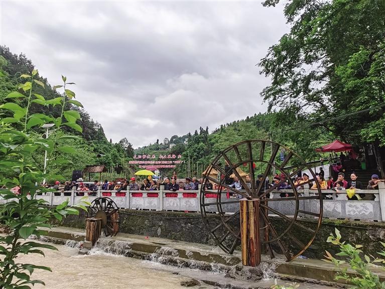 文化促发展创业促振兴——湘西（保靖）第六届农耕民俗文化节排当村“开秧门”侧记