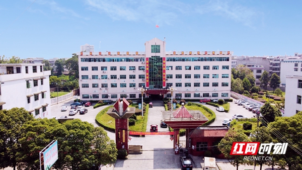 走转改·到田野去丨跻身农业产业强镇“国家队”，高沙镇*党**委书记这样干