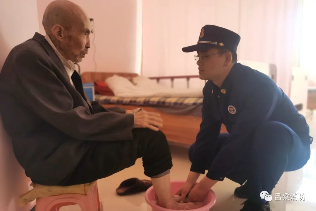 学习贯彻*党**的二十大精神专栏丨岚县消防救援大队