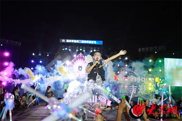 滨州莲华学园六一,滨州莲华学园第一届草坪音乐节