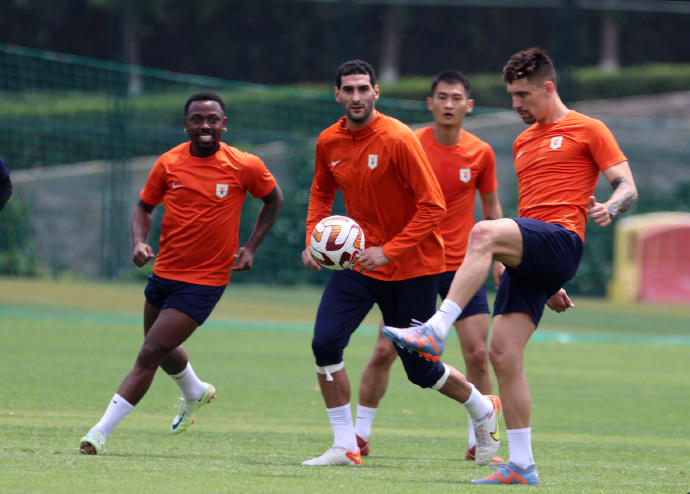 泰山队最新动态重新集结,泰山队对三镇出场名单