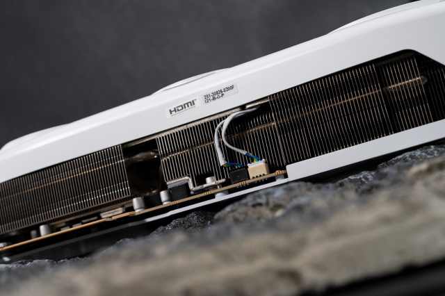 不惜堆料的旗舰“芯”王，索泰GeForceRTX4090PGFOC显卡评测