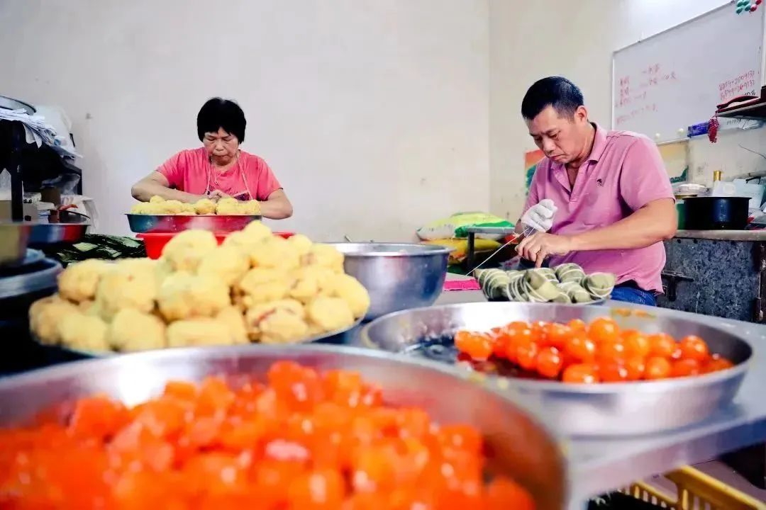 万江龙舟文化美食集市,万江龙舟美食节灯光