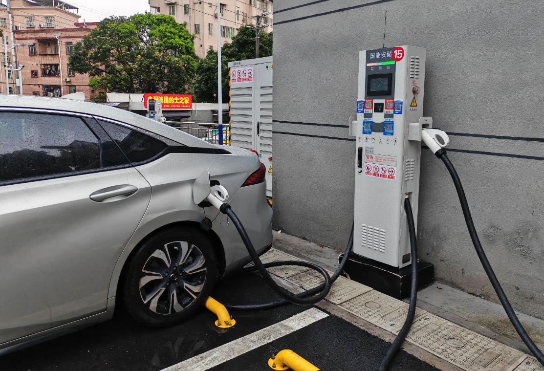 广州新能源网约车在哪里充电,广州网约车司机常用充电平台app