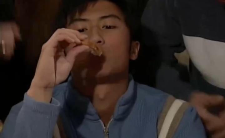 摆摊卖面包靠谱赚钱吗,摆摊卖面包有什么前景