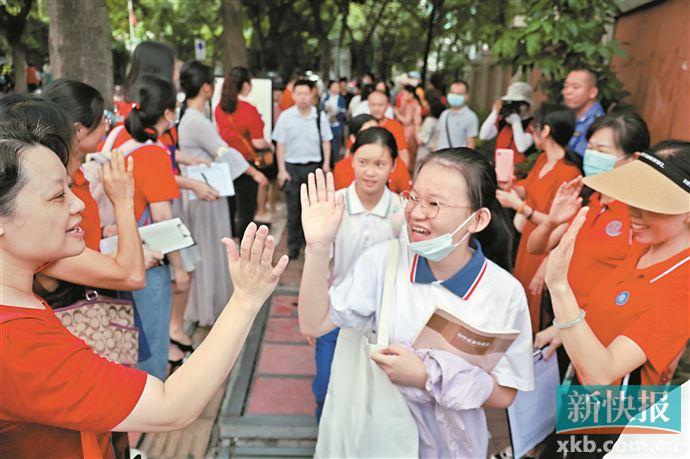 广州普通高中第二梯度投档控制线,2019年广州高中录取分数线排名