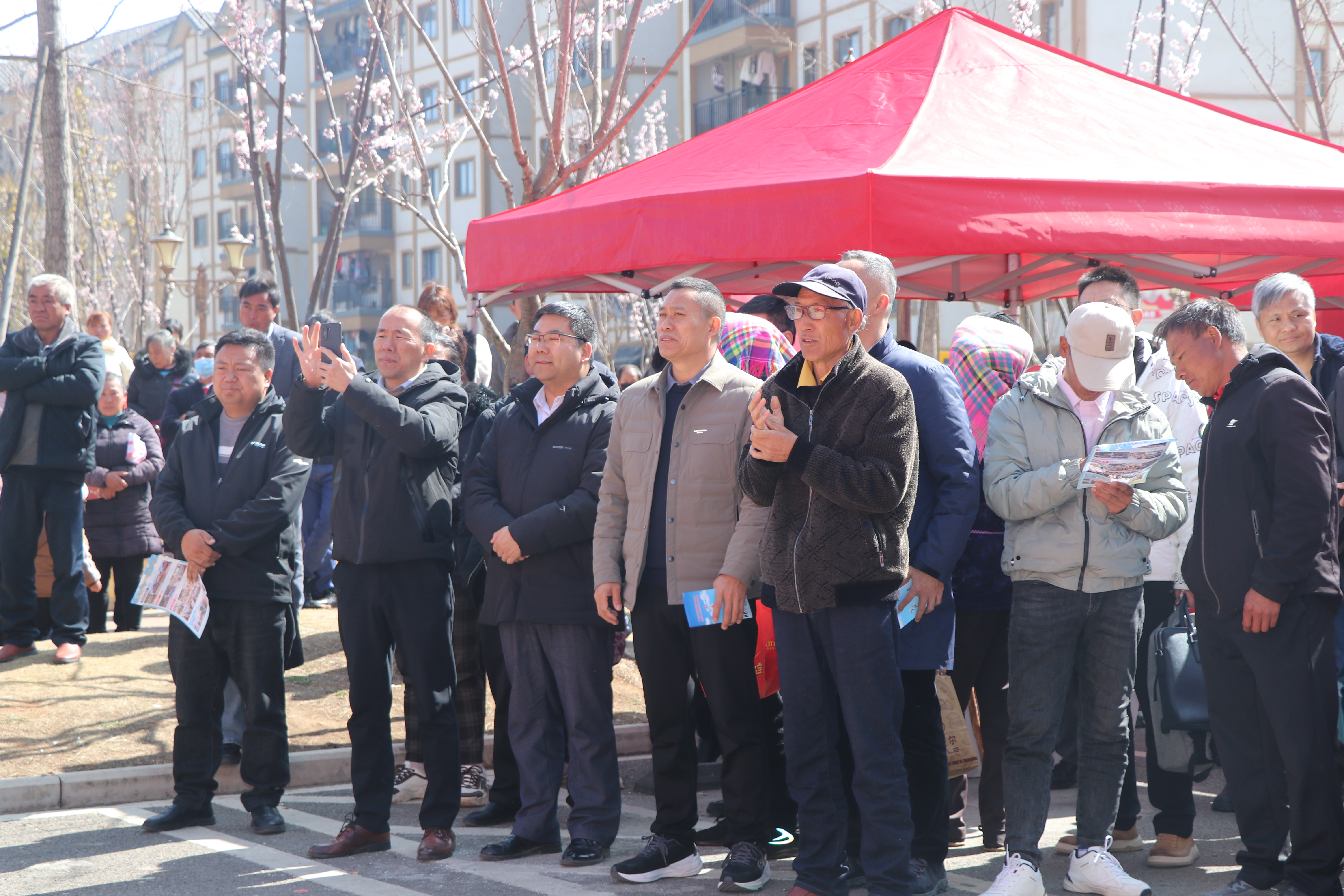 榕江县东西部劳务协作招聘会现场,劳务协作招聘会主题