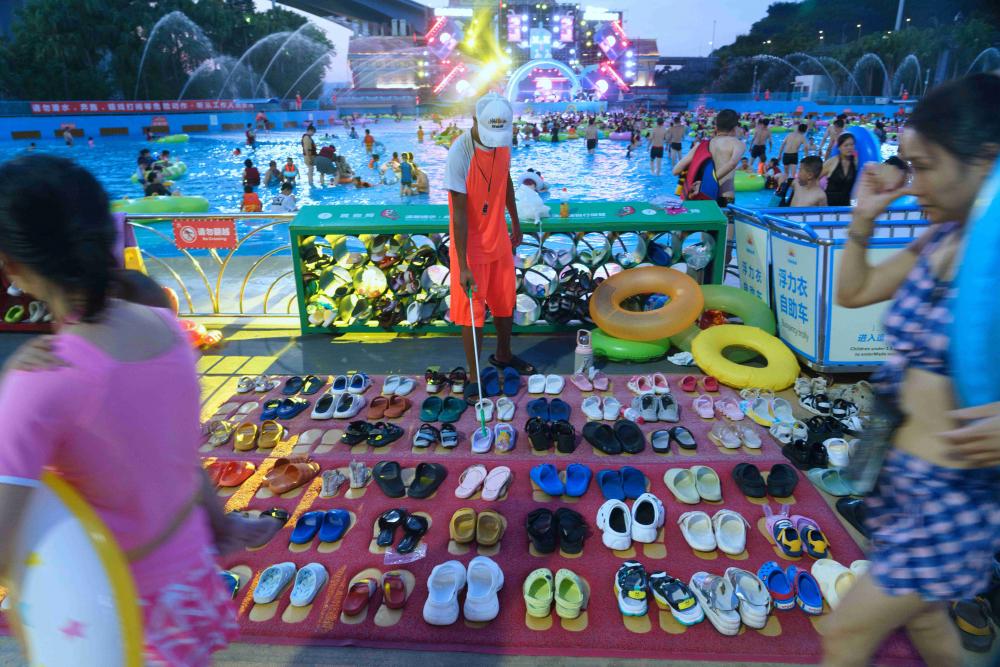 重庆夏夜烟火气|李建开:游客的安全就是我的快乐,我是玛雅海滩救生员