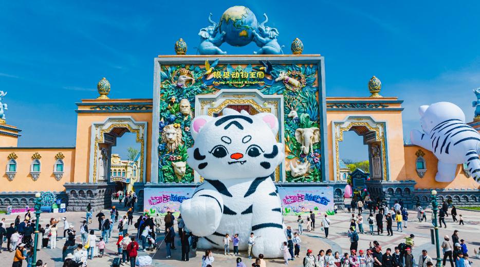 “人人人人人人我人人人人人人”，郑州清明假期旅游热情高涨，接待量达367.4万人次