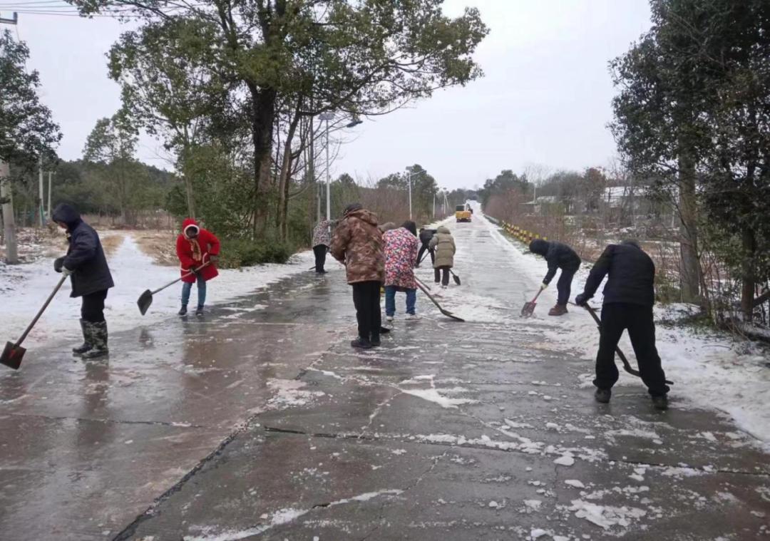 以更细举措落实防范任务,落实好各项防范措施和应急机制