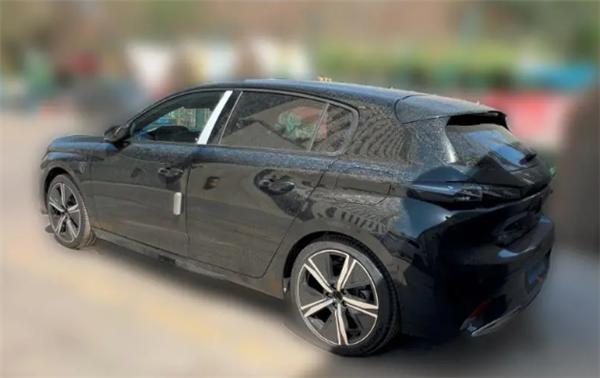 强势回归！全新标志308亮相国内颜值动力远超大众高尔夫