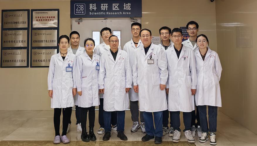 聚焦科研厚植沃土——记神经外科潘亚文教授